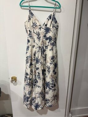 Floral V-Neck Midi Dress in Cream and Navy